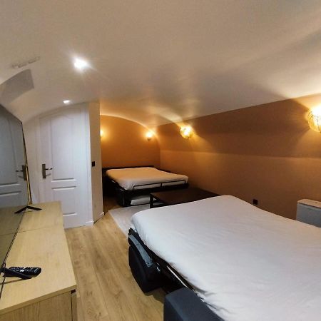 Beautiful Triplex In The Center Of Paris Apartment Bagian luar foto