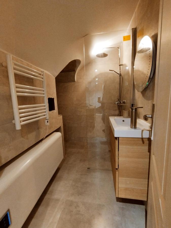 Beautiful Triplex In The Center Of Paris Apartment Bagian luar foto
