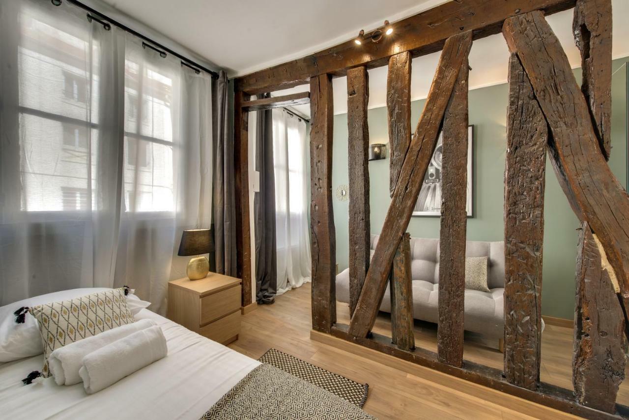 Beautiful Triplex In The Center Of Paris Apartment Bagian luar foto