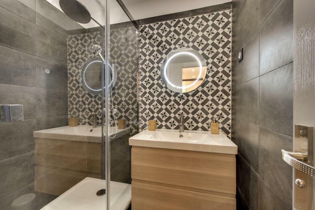 Beautiful Triplex In The Center Of Paris Apartment Bagian luar foto